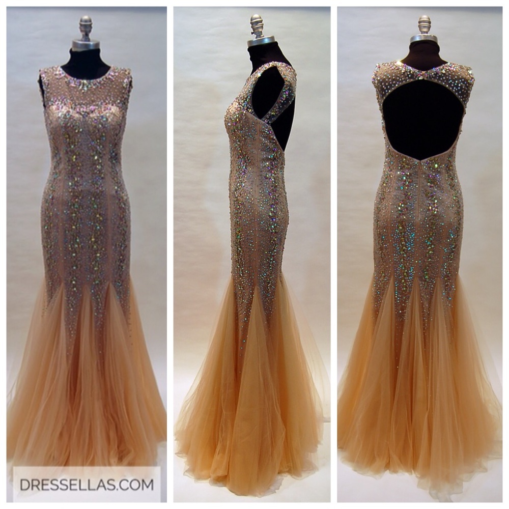 SALE! NWT! Nude Prom Dress!